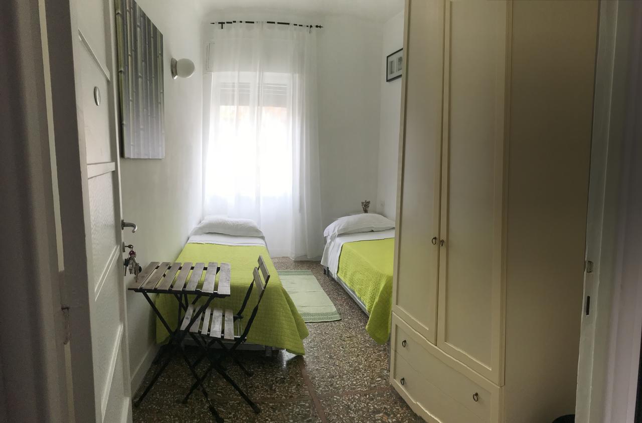 Ciak Rooms Rome Bagian luar foto