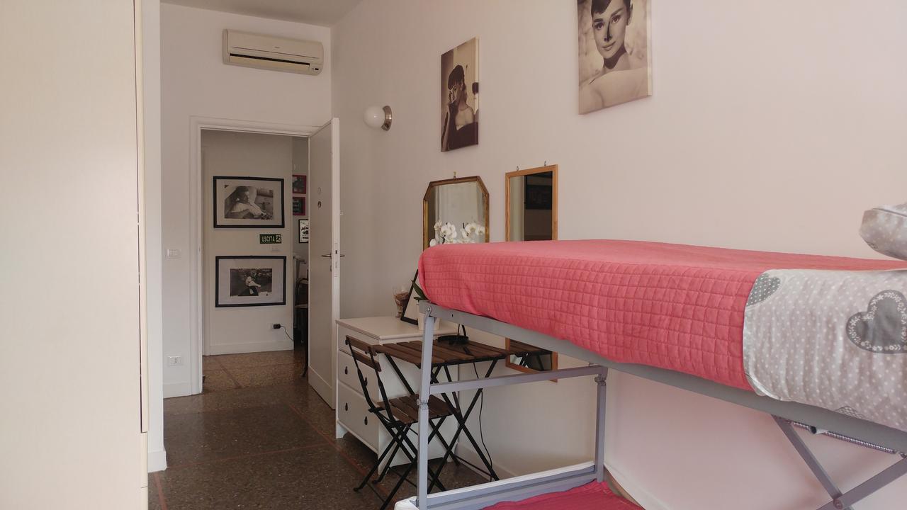 Ciak Rooms Rome Bagian luar foto
